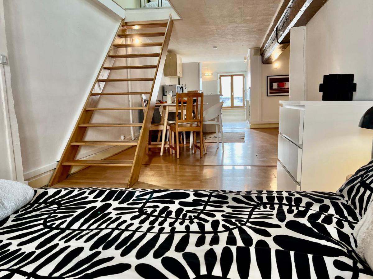 Suite Jason Villeurbanne Exteriör bild
